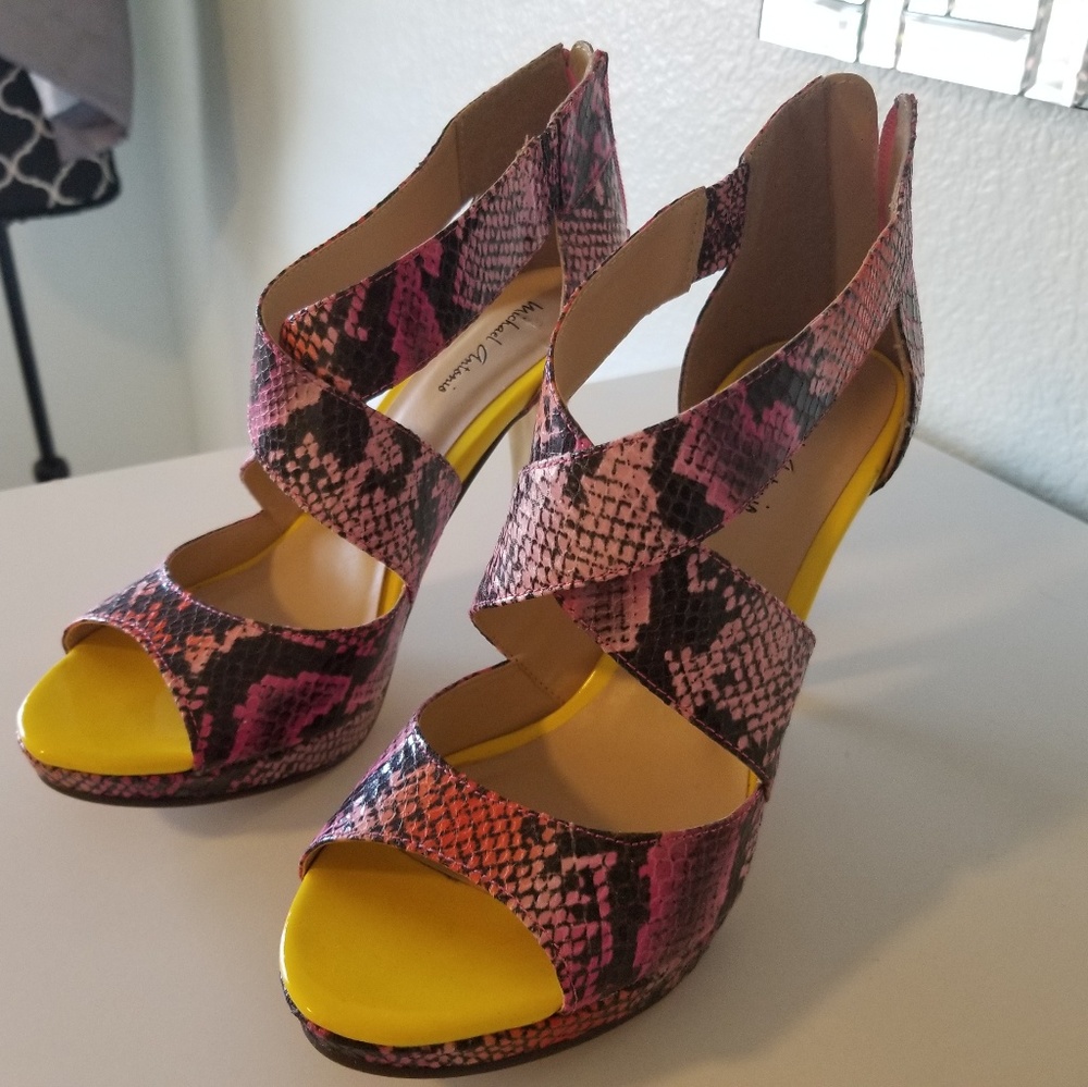 Michael Antonio platform Open  toe  sandal